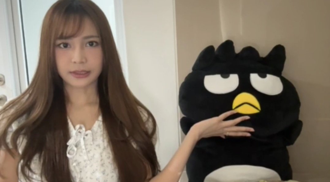 Showroom kak <a href="/A_GitaJKT48/">Gita Sekar Andarini</a> bersama badtzmaru 🐧

🔗showroom-live.com/r/JKT48_Gita?t…

#GiTakdir