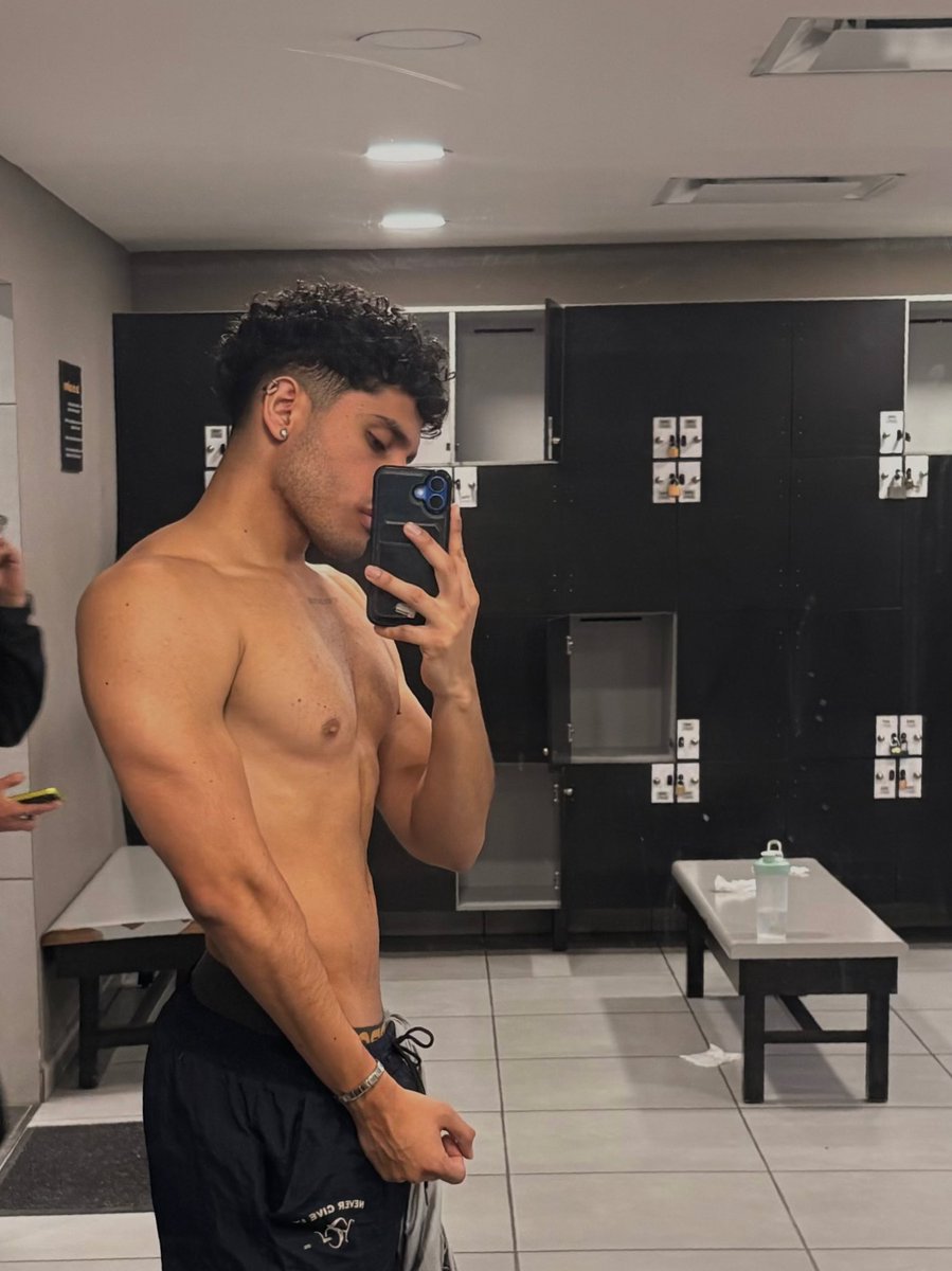 Diego Alvarez (@diegalvarezzz) on Twitter photo 