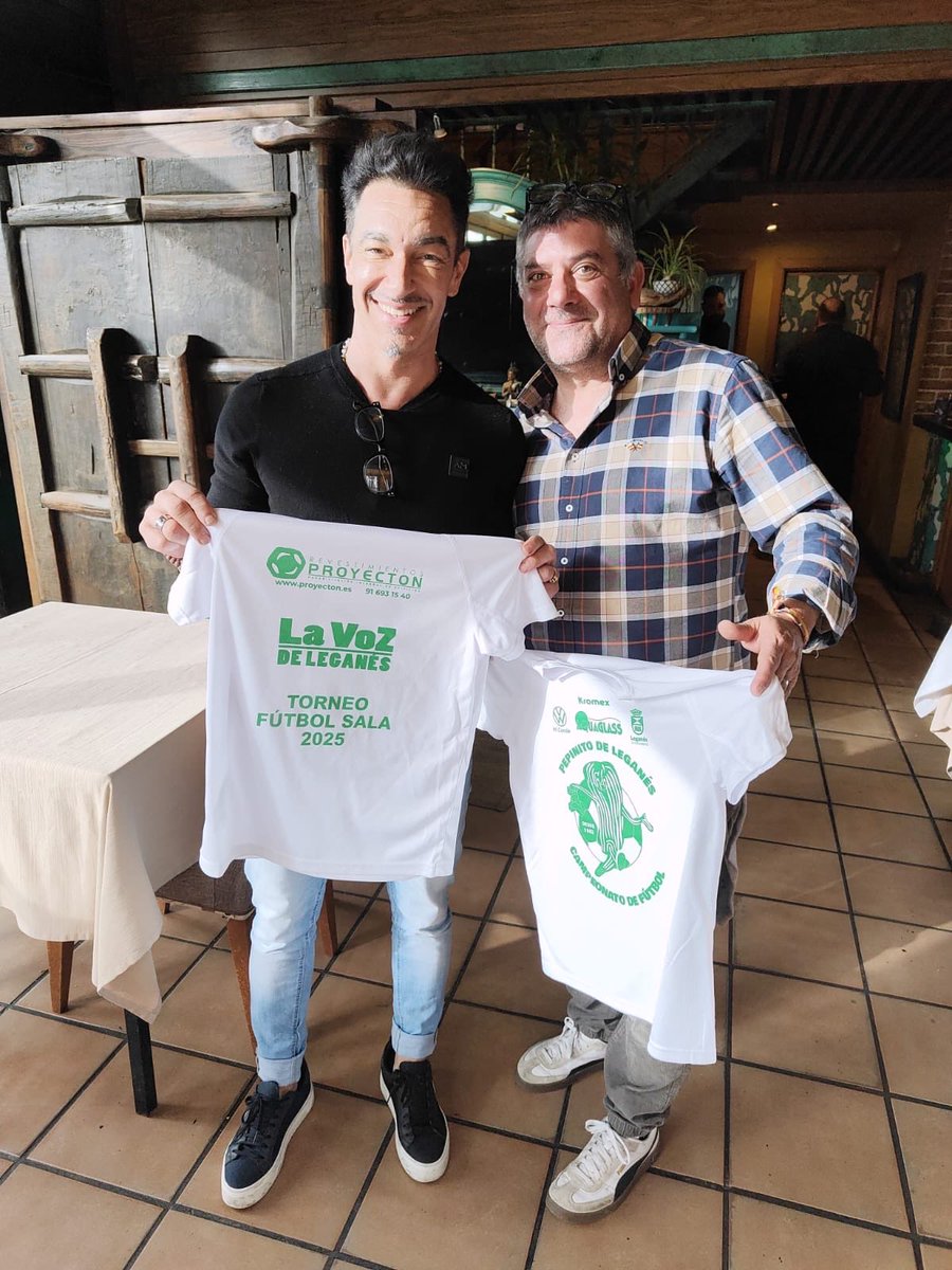 PepinitoLeganes's tweet photo. Lujazo de presentar a #golight profesionales del #granformato como nuevos #patrocinadores del #pepinitodeleganes 

BIENVENIDOS A NUESTRA FAMILIA
#futbol https://t.co/jl8hhFB7d8