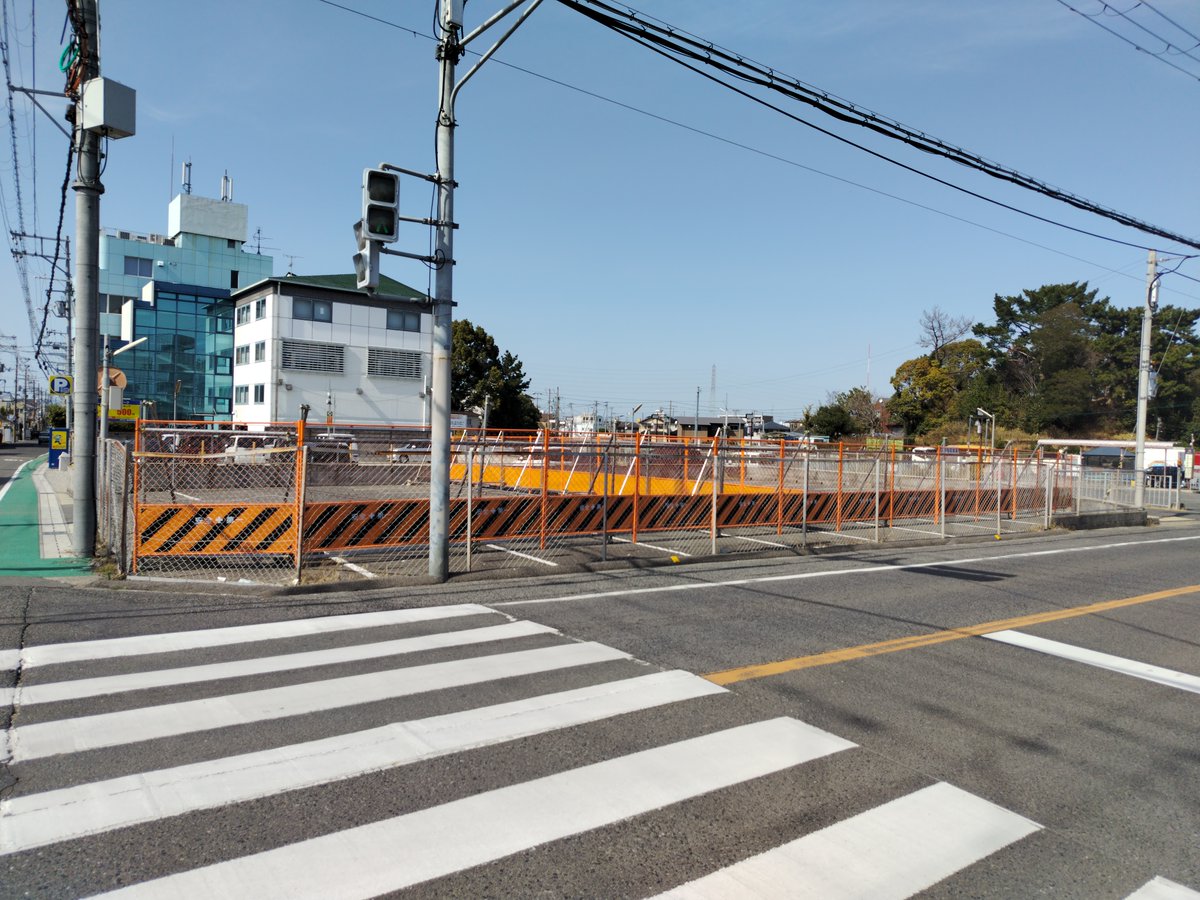 TechGroundUp's tweet photo. ブログ（隊長のすべらない独り言）更新しました。
【北信太駅前整備事業用地管理工事(R7-2)】
https://t.co/1WwrbT5pcd

#大阪府 #和泉市 #太町 #北信太駅 #公共工事 #管理工事 #撤去工事 #フェンス設置 #安全管理 #竣工検査 #侵入防止 #不法投棄防止 #雑草防止 #違法駐車防止 #ご協力ありがとうございました #ご迷惑をおかけしました #安心安全 #安全第一