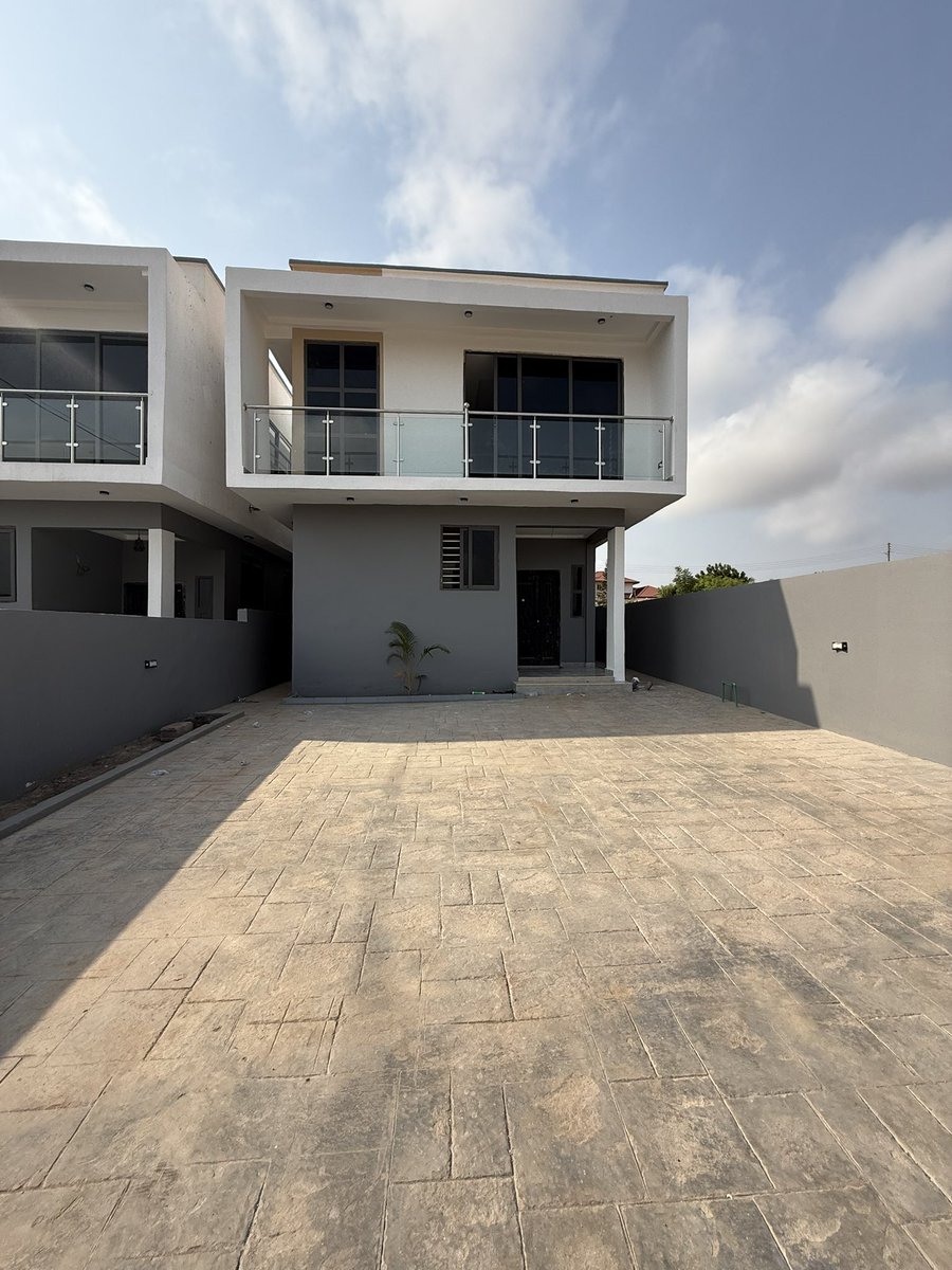 MillicanGh tweet media