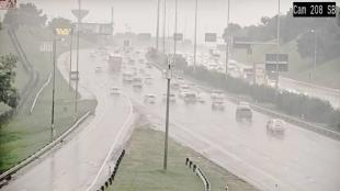 TrafficSA's tweet image. Gauteng - Wet and Slippery with surface water and surface spray hazards  #SlowDown #DriveSafe