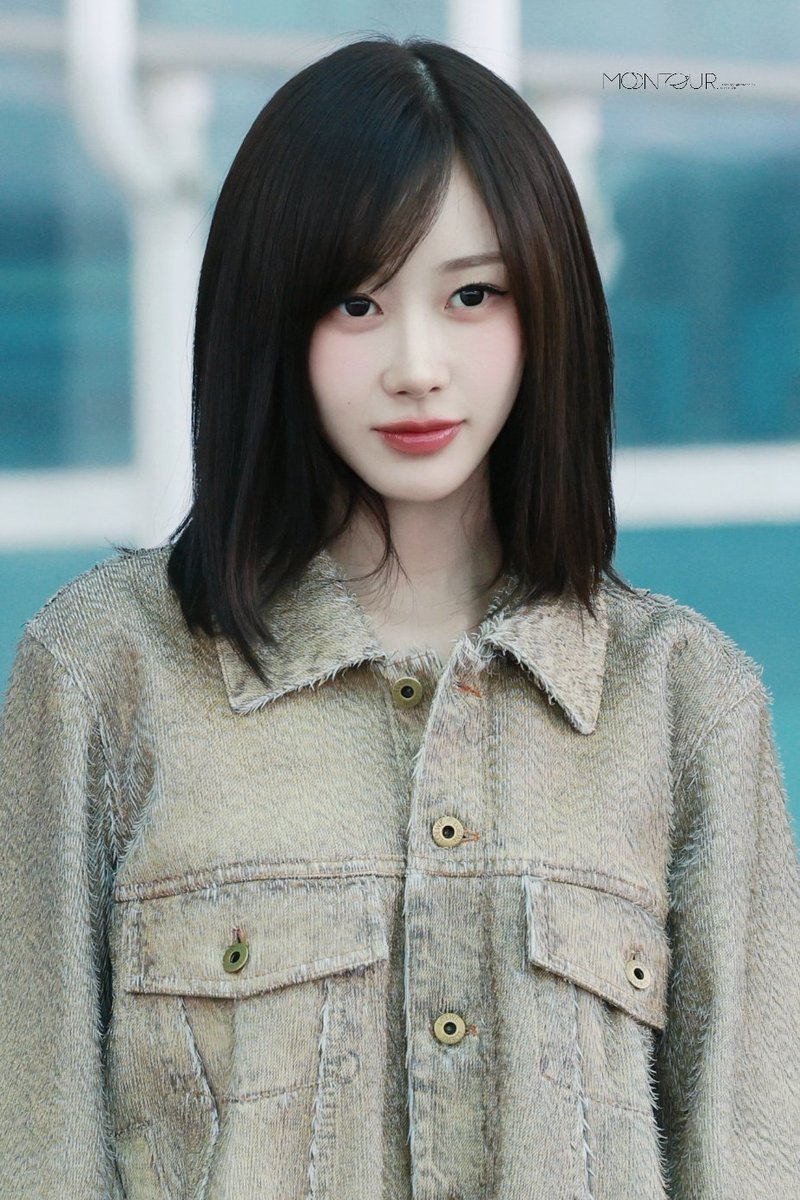 𝐝𝐚𝐢𝐥𝐲 𝐆𝐢𝐬𝐞𝐥𝐥𝐞 • tweet media