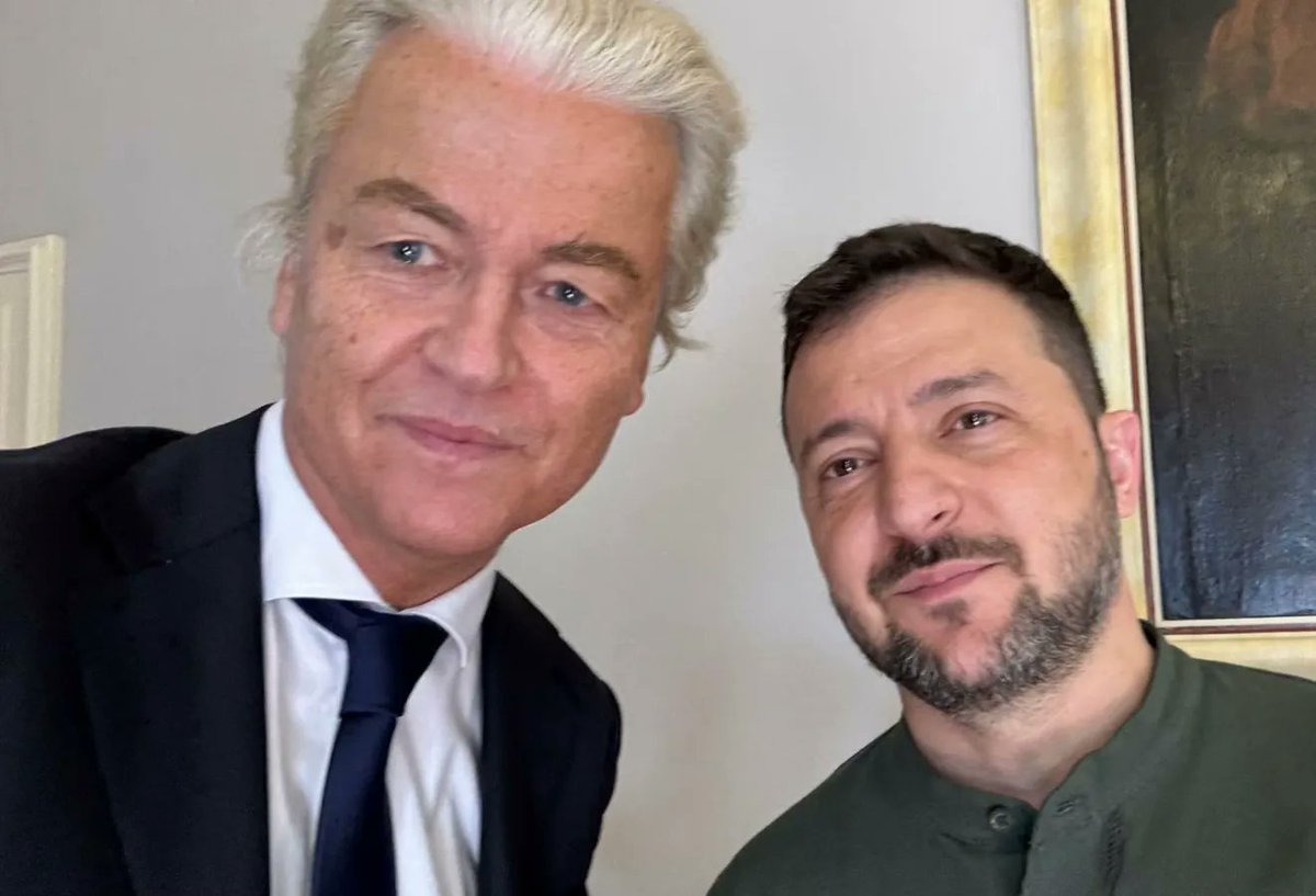 Nieuw 'Briefje van Jan' - aan Geert Wilders

"Beste Geert, Ja, Gidi Makuszower heeft je gruwelijk genaaid. En toch, hè…"

buttkicken.nl/2026/03/05/bri…

#debatten #premier #Jetten #briefjevanjan