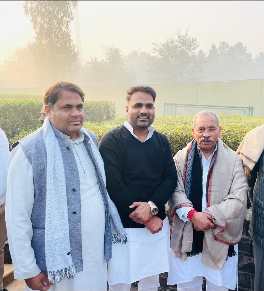 अमित ठेनुआँ tweet media
