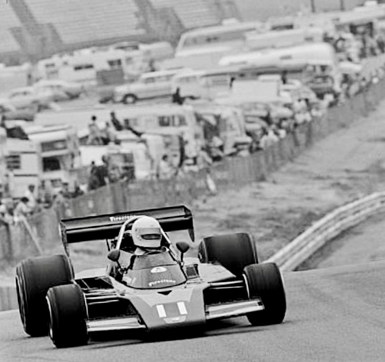 allaboutmayetml's tweet photo. Remembering Graham McRae, born #OnThisDay in ’40, a clever driver-engineer who raced one #F1 GP, Silverstone ’73 (Iso-Marlboro: lap-1 DNF), &amp; excelled in #TasmanSeries &amp; #F5000. Pic: at Riverside, USA, in ’74, in his own McRae GM2 F5000 car. https://t.co/l4c85hnzxm