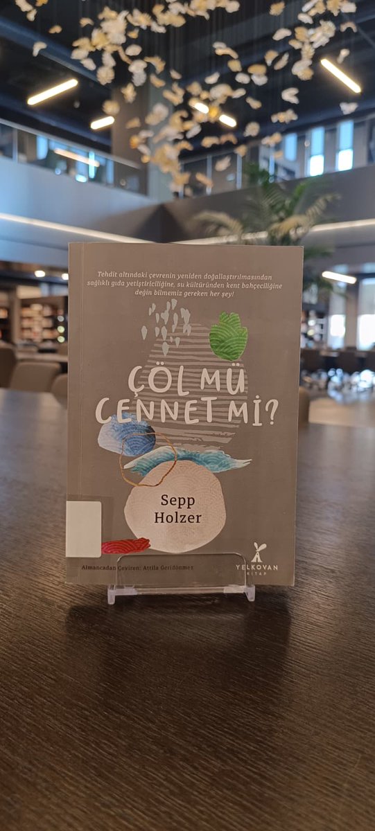 Kurak bir çölü, bereketli bir cennete dönüştürmenin formülü doğada saklı! 🌱🌍

Sepp Holzer, permakültürün gücüyle ekosistemleri nasıl iyileştirebileceğimizi gösteriyor. Sağlıklı gıda ve doğal yaşamın rehberi şimdi kütüphanemizde! 📖💧

#Ekoloji #Sürdürülebilirlik #SeppHolzer