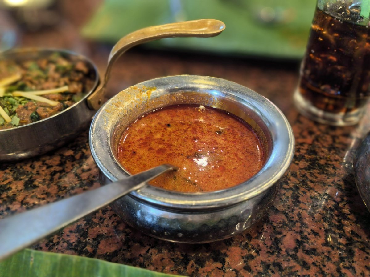 Elfindksds's tweet image. Beat the heat with a 5-min Mango Lassi! Blend 1 ripe mango (peeled/chunked), 1 cup yogurt,  cup milk, 1 tsp honey, and a pinch of cardamom. Top with mango bits—creamy, sweet, and so refreshing.  #QuickDrinks #MangoLassiLove