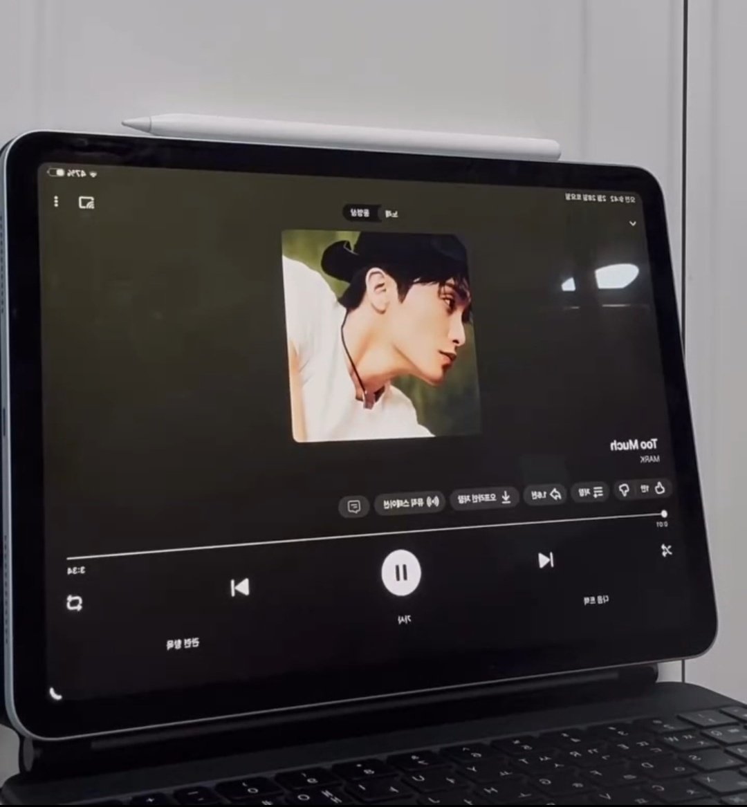 Marklee_base's tweet photo. 260305 | #markleeconnect
XIKERS Sumin with Mark 'Too Much' in his recent instagram reels.
( https://t.co/4yS7tAi75w )
#MARK #마크 #NCT마크 @NCTsmtown https://t.co/vzEhJcLU91