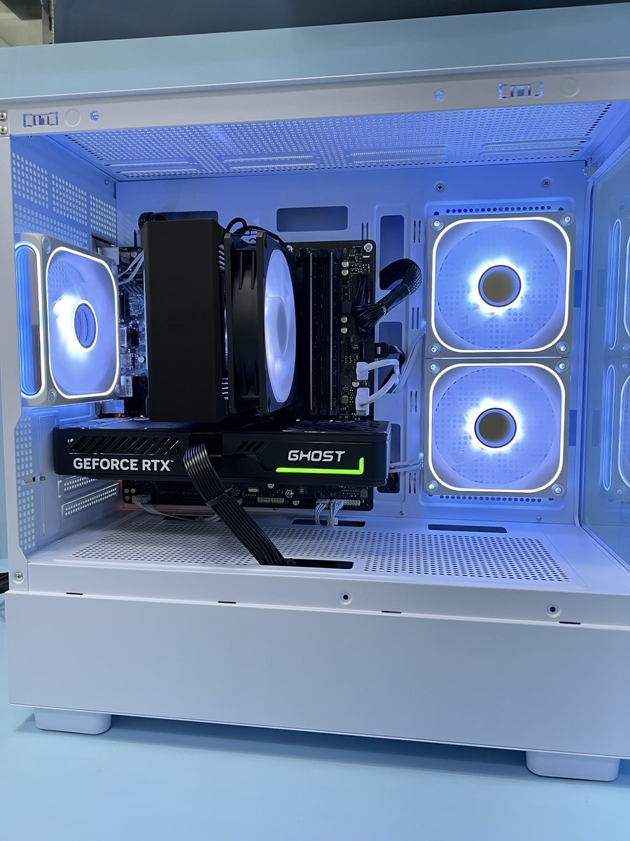 컴우리 tweet media