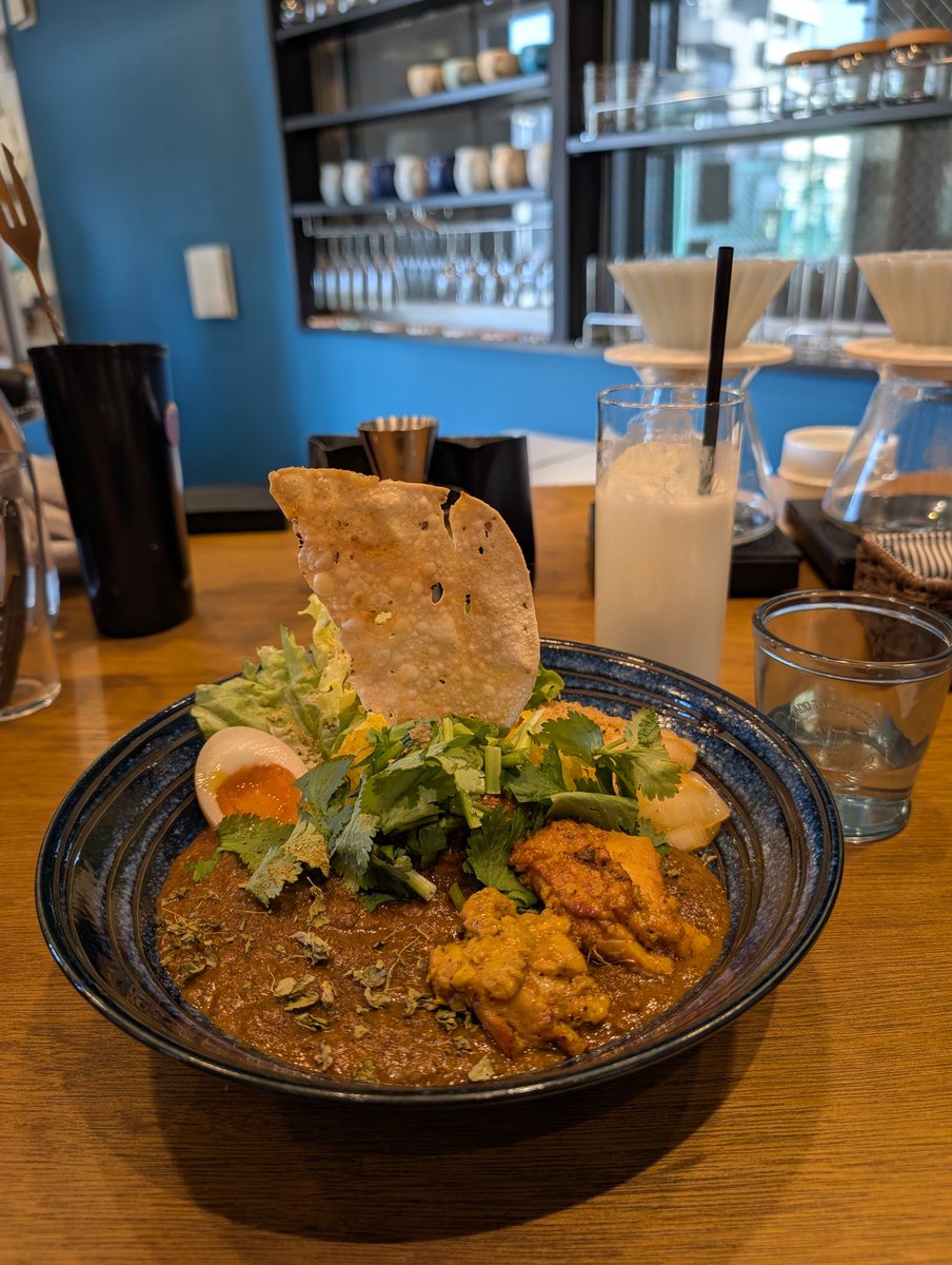 AO_paranoia's tweet image. #7スト 改め #ケイコ場 でカリガリカレー🍛
辛口スパイシー🌶️トッピングも美味しかった😋
〆に美味しいコーヒーも飲める☕