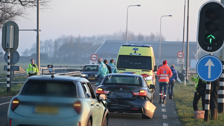 Harde klap op N512 bij Egmond aan den Hoef