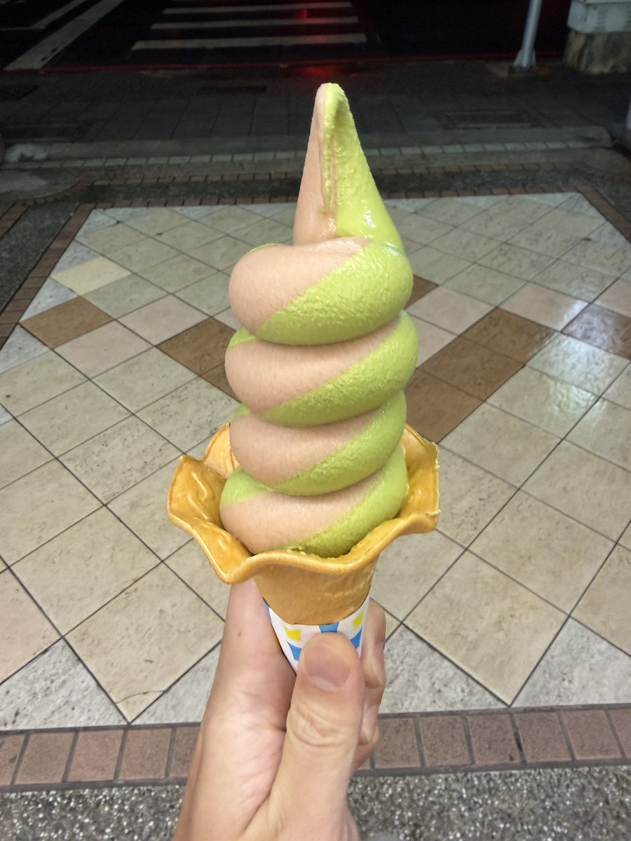 observer0404's tweet photo. 很標準的新口味 https://t.co/lMuPBF7JnK
