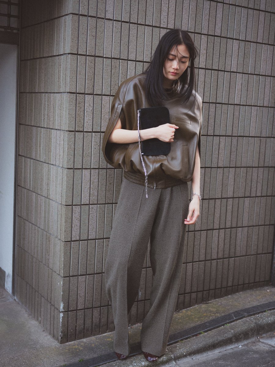 Droptokyo's tweet photo. STYLED ON STREET
Featuring Niko Ishizuka
https://t.co/EgiJgIT3px
All items: Phoebe Philo
Photography: Kota Ishida
Styling: Shunsuke Okabe
#StyledOnStreet #Droptokyo #PhoebePhilo https://t.co/4wU9fVwkdg