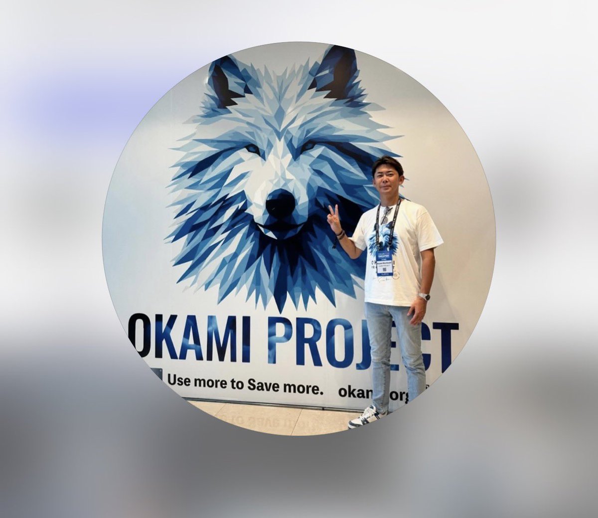 sokabokumetsu's tweet photo. 暗号資産サナエトークンが話題になっているがこの与沢翼氏のYouTube LIVEに出演しているのは溝口氏が運営しているブレイキングのメインスポンサーのオオカミコインを発行するオオカミプロジェクトの望月氏とガーシー事件の黒幕
国際指名手配中の指定暴力団浪川会関係者
ルイスシブヤこと秋田新太郎
秋田らは過去にネオヒルズ族詐欺師久積篤史らと暗号資産BADGEを発行して詐欺被害を出している
怪しいトークンや暗号資産の影で暗躍するドバイの詐欺師達
 https://t.co/ZWV2oZBkFy