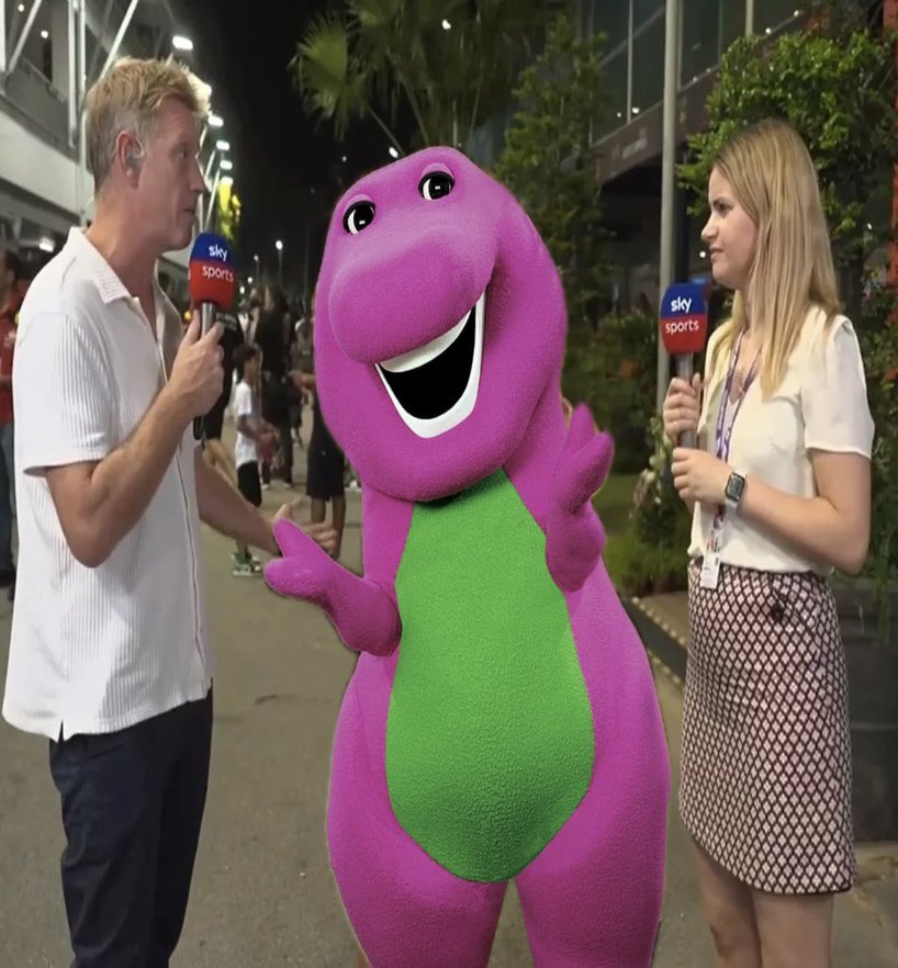 FIAsteward's tweet photo. Sky Sports F1 have wasted no time in finding a replacement for Danica Patrick: https://t.co/4JJBxM2Xq3