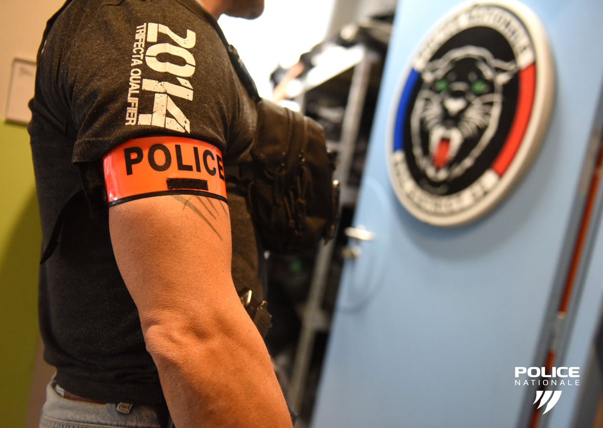 Police Nationale 42 tweet media