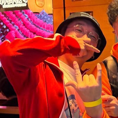 AsakusaGato0083's tweet photo. 【告知‼️】
🍺🐉九龍らうんじ🐉🍺番外編
🪰Barfly's Stomp🪰
2026/3/19(木)18:00-23:00
2,000円/1h飲み放題 MAX6,000円
DJ's
・3D⭐︎きらぁ(高円寺D&amp;D)
・わにぁみ
・ND
・TKテクノロジーてくてく109。
 #九龍らうんじ https://t.co/iOq7MEmHkP