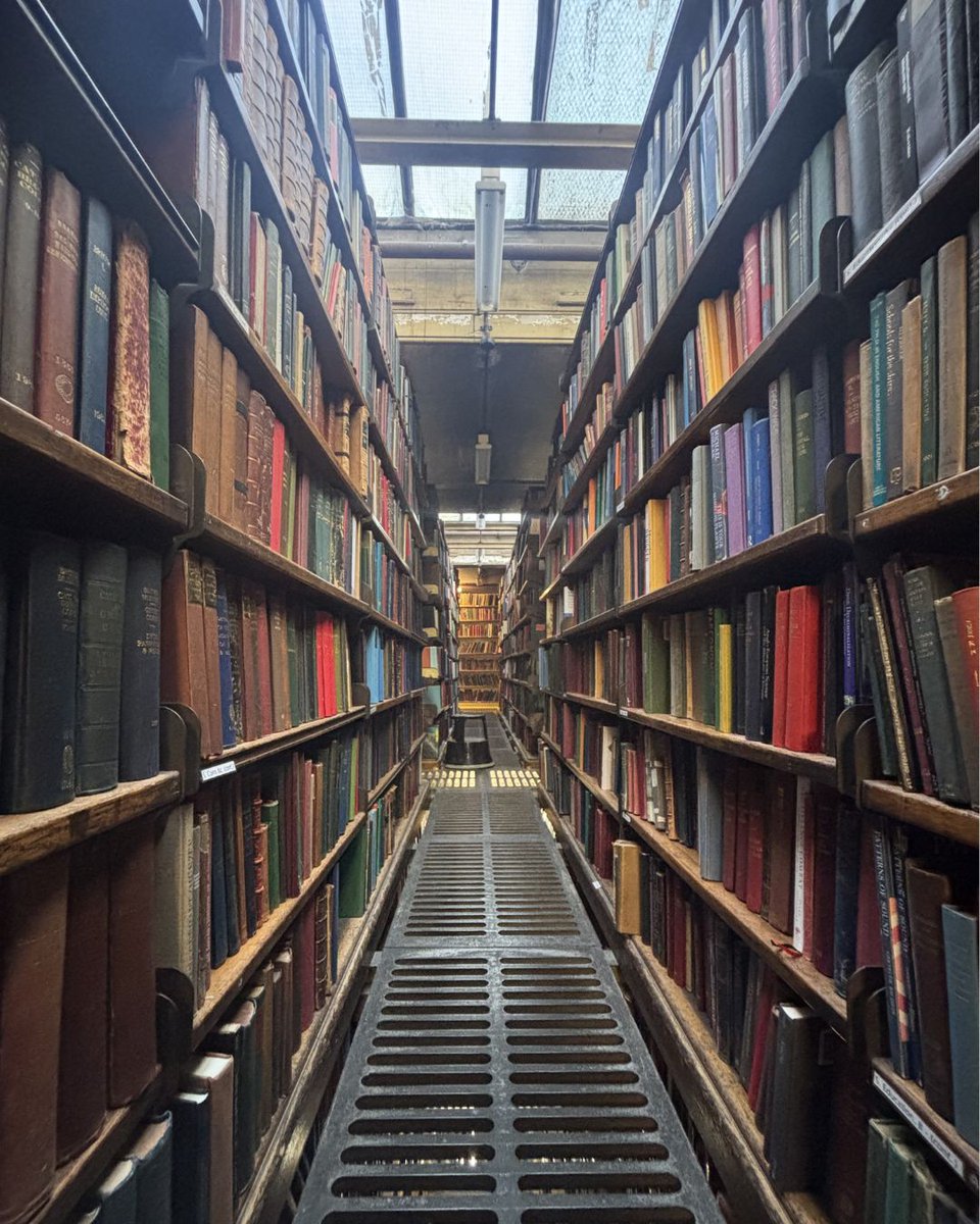 The London Library tweet media