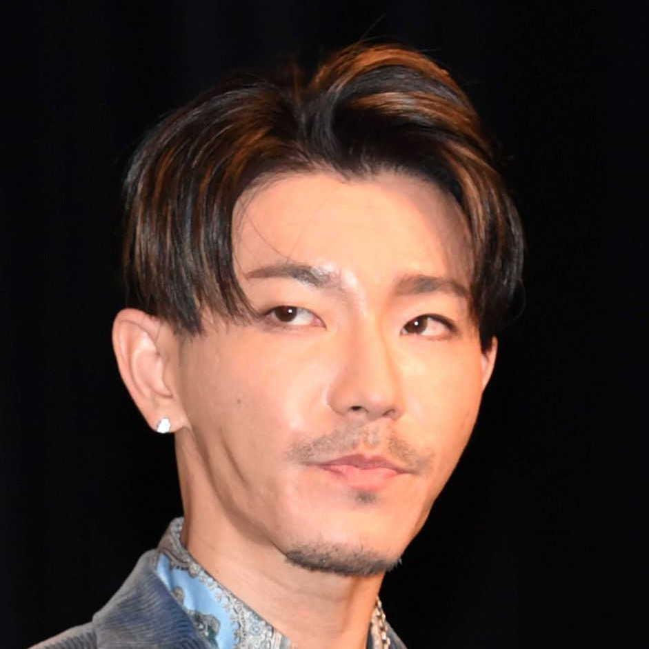 livedoornews's tweet photo. 【祝】「DOBERMAN INFINITY」のKAZUKIが結婚を発表
https://t.co/hlf2pI7sXI

KAZUKIは「個人的な報告で大変恐縮ですが、この度かねてよりお付き合いしていた方と結婚いたしました」と報告。「同時に新しい命を授かっています」と、妻が妊娠していることも明かした。 https://t.co/SrTR5VApdu