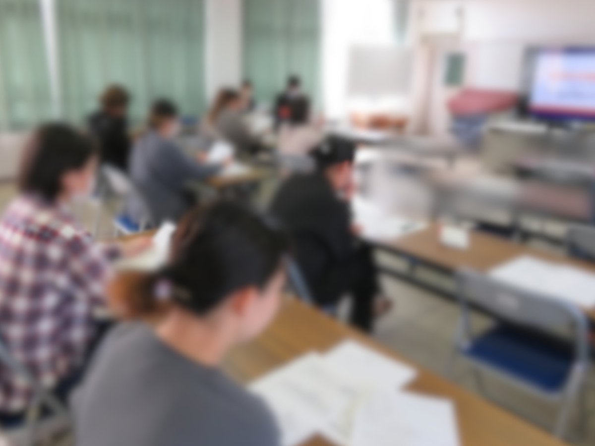 nishimata_esc's tweet photo. 最後のＰＴＡ行事
第４回学校保健委員会がありました。外部講師を招いて行った授業の紹介や学校保健委員会の活動報告等を養護教諭の方からさせていただきました。また、その後は最後の学級ＰＴＡがあり、多数ご出席いただきました。この１年間の温かい御協力、御支援に心から感謝申し上げます。 https://t.co/APbZ5AZ2XJ