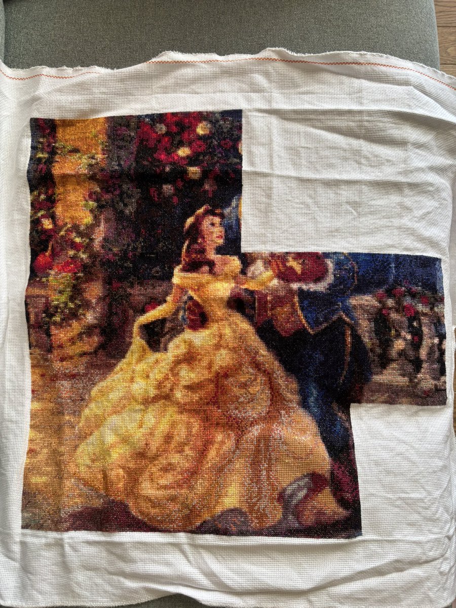 9/12ベルゾーンが完成🪡 #クロスステッチ #crossstitch #美女と野獣