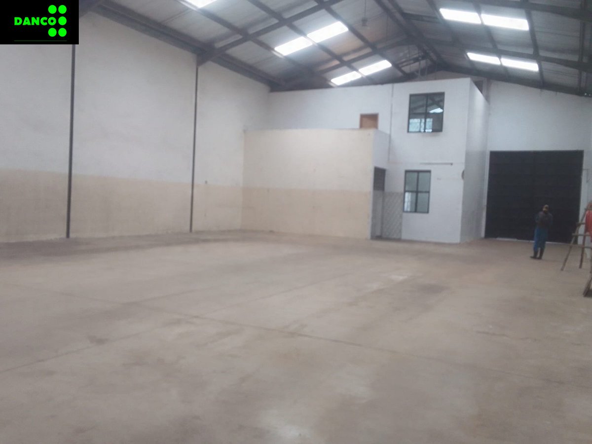 Dancoppt's tweet photo. Warehouse for Rent | Ruiru Bypass | 5,700 Sqft | From Ksh 45 per Sqft

A well-positioned 5,700 sqft warehouse located along Ruiru Bypass, ideal for storage, distribution and light industrial operations. 

Reach out to us to book your space today. https://t.co/TFBTMm0jne