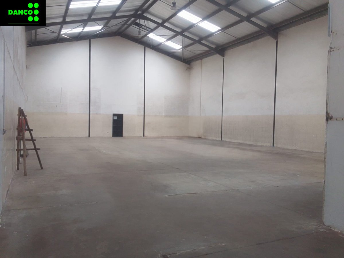 Dancoppt's tweet photo. Warehouse for Rent | Ruiru Bypass | 5,700 Sqft | From Ksh 45 per Sqft

A well-positioned 5,700 sqft warehouse located along Ruiru Bypass, ideal for storage, distribution and light industrial operations. 

Reach out to us to book your space today. https://t.co/TFBTMm0jne