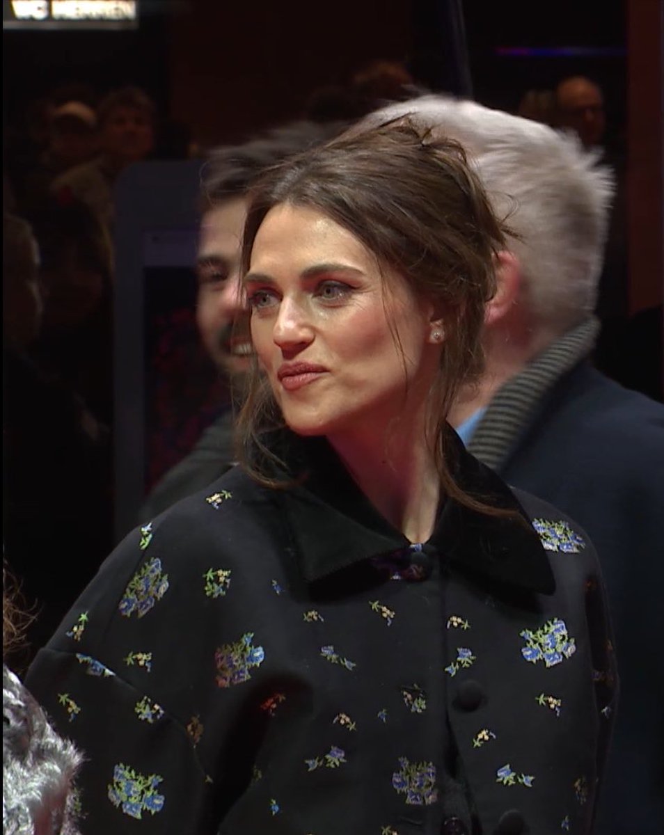 Comfort Katie McGrath (@comfortkt) on Twitter photo 