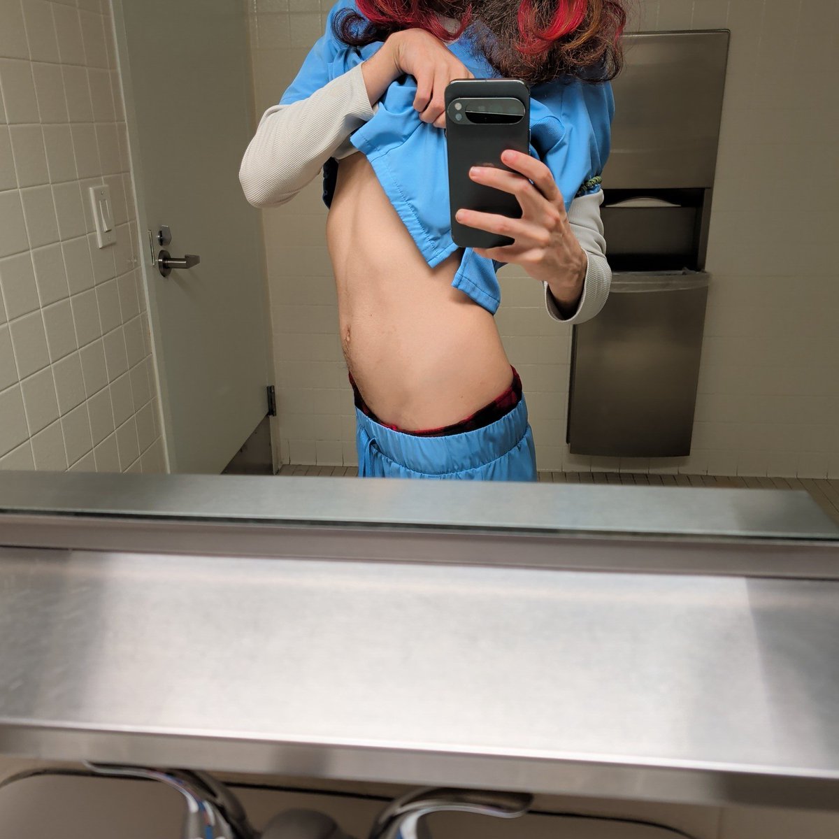 Girl ina uniform guys:p