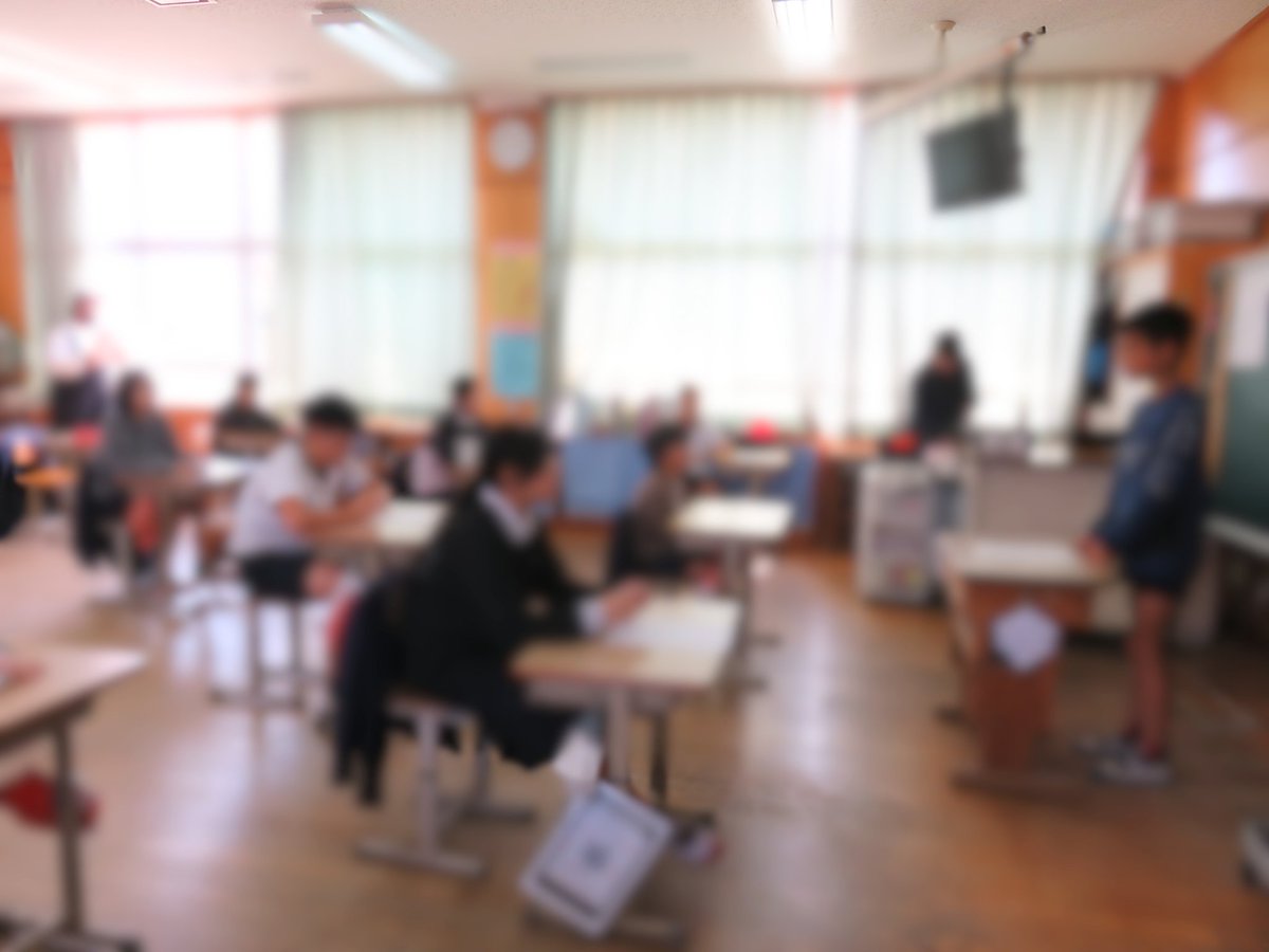 nishimata_esc's tweet photo. 最後の授業参観
今年１年の成長を感じていただけたでしょうか。西俣っ子３８名、一人一人の頑張りに拍手を送ります。明日は６年生を送る会🌸＆お別れ遠足🍱お天気が心配ですが、思い出に残る一日になりますように♪ https://t.co/wMrJJJctJB