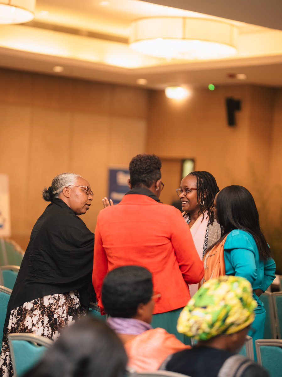 ralgarwanda's tweet photo. Kigali: Hateraniye Inteko Rusange ya kane y’Urunana rw’Abagore bo mu Nzego z’Ibanze.
Ihuza abagore b’abakozi n’abayobozi kuva ku rwego rw’akarere n’Umujyi wa Kigali kugera ku mudugudu, inzego za Leta n’abafatanyabikorwa batandukanye.
#UmugoreNiUwAgaciro #UmugoreMuNzegozIbanze🇷🇼 https://t.co/va2ZtvAEpC
