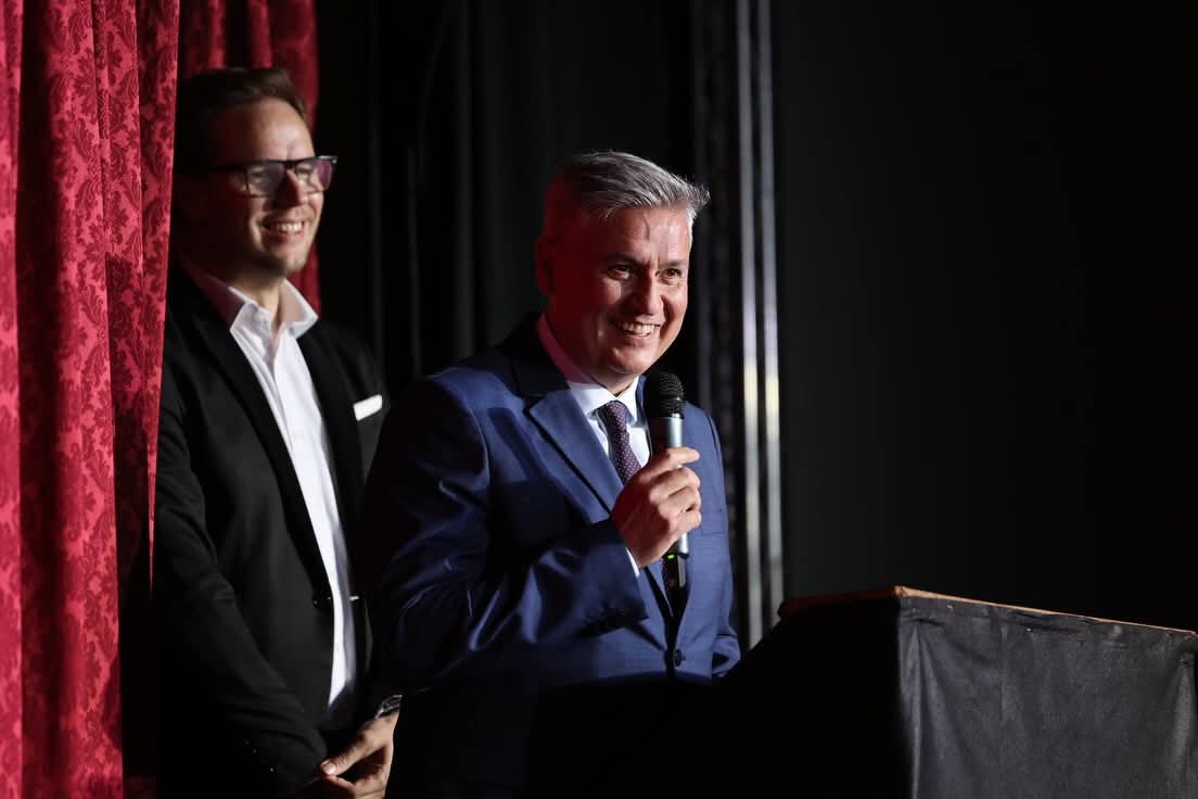 LO RAT PENAT tweet media