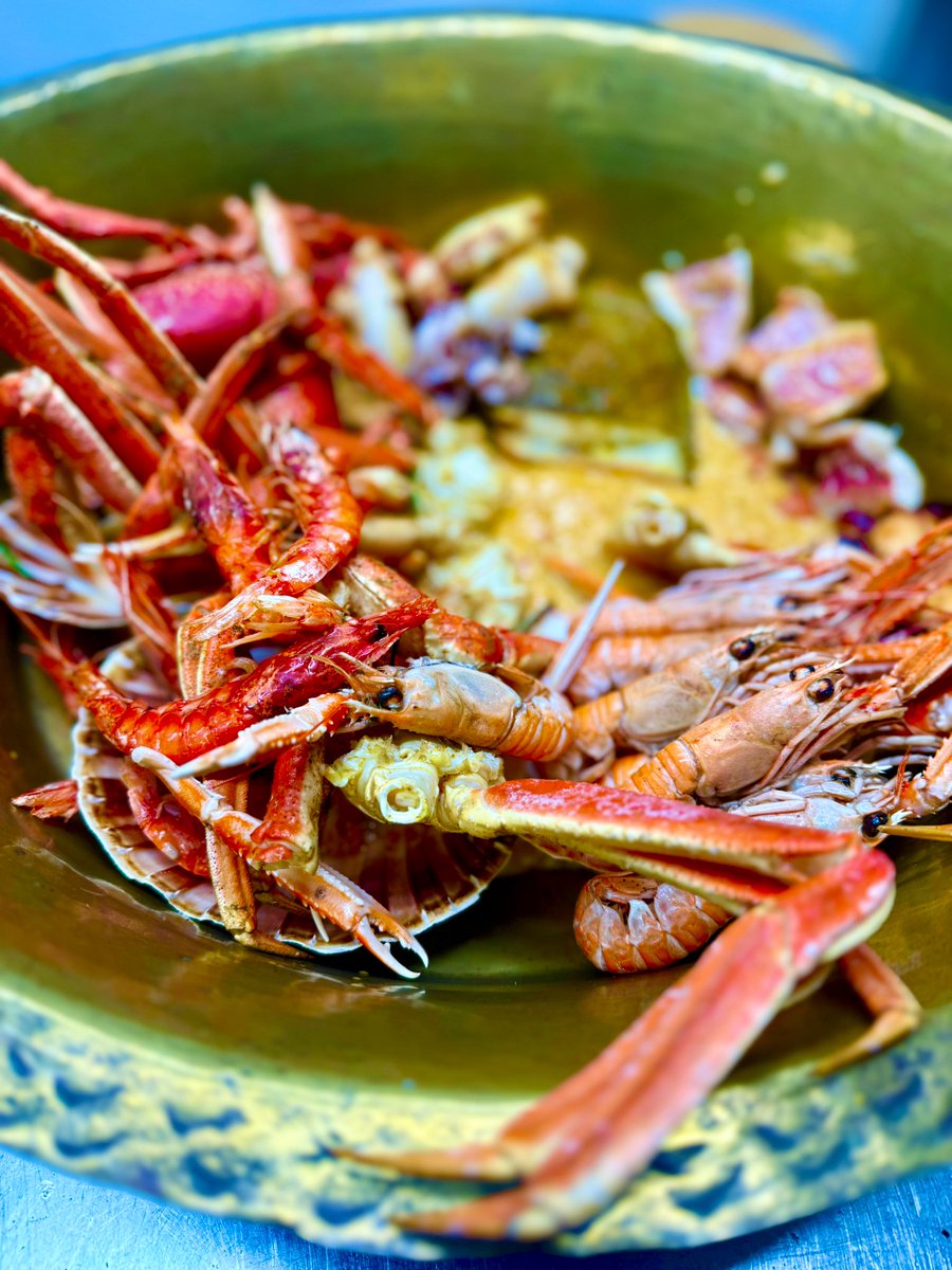 Roger Jones tweet media