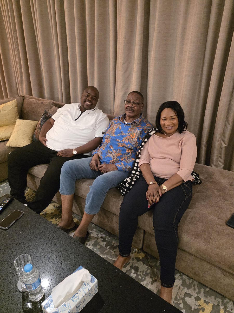 sir_wicknell. tweet media