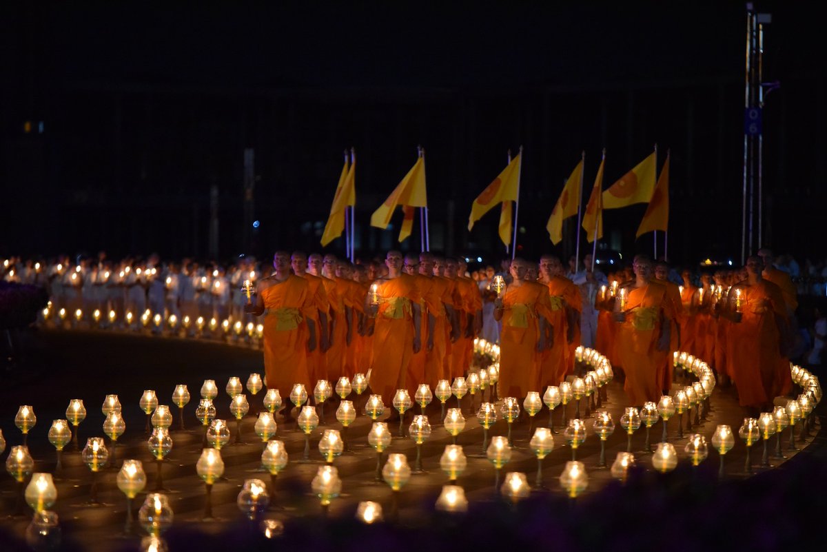 Psanitwong's tweet photo. Magha Puja #Light of #Peace Ceremony #56th Anniversary of Wat Phra #Dhammakaya
World #Peace through inner Peace
วันมาฆบูชา ณ วัดพระธรรมกาย พ.ศ. 2569 https://t.co/QIVygawiex