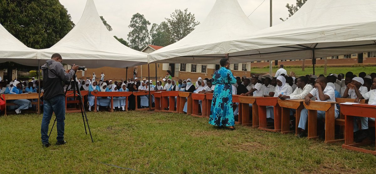 Yo-WORLD COUNSELING HOME tweet media