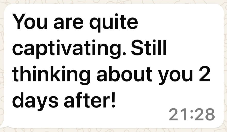 DateCaroline tweet media