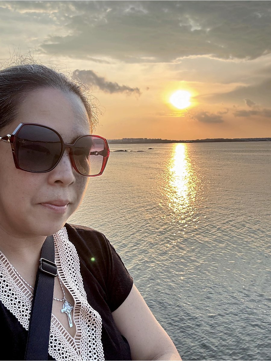 palmerdebra's tweet photo. Whenever life feels overwhelming, I come back to the beach. Thereโs something about the sound of the waves and the endless horizon that reminds me to breathe, slow down, and trust that everything will fall into place.
#MyHappyPlace #BeachPeace #GratefulHeart #FindYourCalm https://t.co/Qmm13J13X6