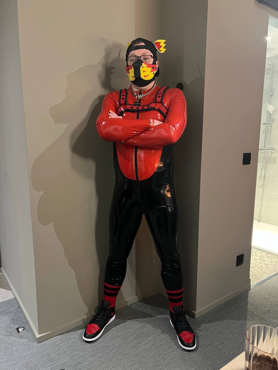 Zyron 🔜 MRW, Folsom Europe, MOG 2k tweet media