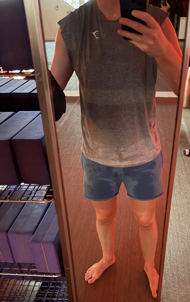 sdr_212's tweet photo. Sweat https://t.co/MRWKjB1DIb