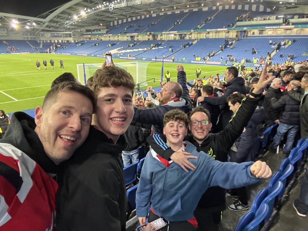 Andrew Emden tweet media