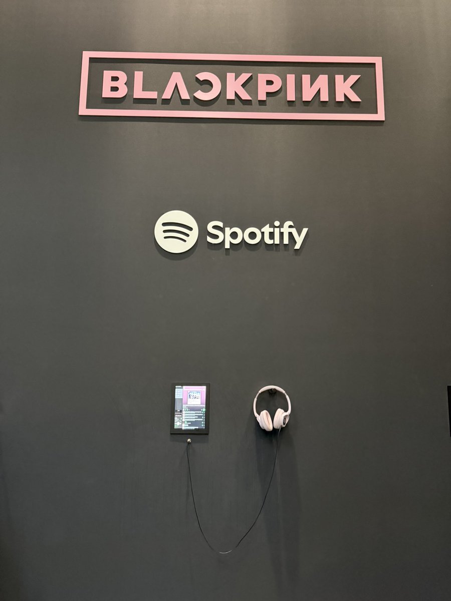 _PJHPJW's tweet photo. 국중박 블핑존 방문!
#blackpink #스포티파이 https://t.co/aEkBmbtxK6
