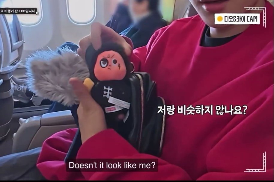 ji_88_ks_12's tweet photo. 🐻: Doesn't it look like me?
🐧: True
🐻: It looks just like you, hyung
🐧: Right?!

Why do they sound like they're talking about their kids 😭😭😭😭😭 https://t.co/jv2U6AsYHx