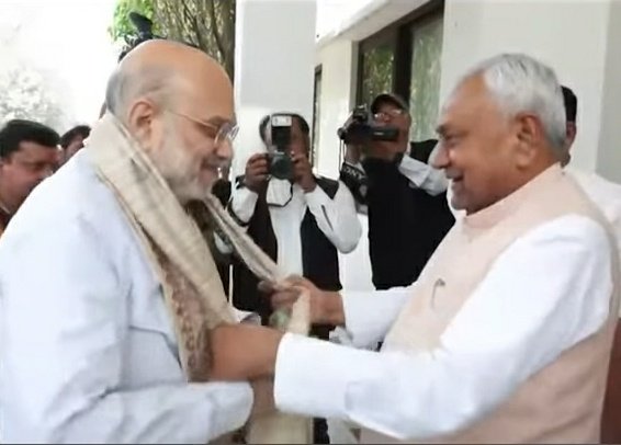 KraantiKumar's tweet photo. 1985 में नीतीश कुमार पहली बार MLA बने : Promotion

1989 में नीतीश कुमार पहली बार MP बने : Promotion

1990 में नीतीश कुमार पहली बार मंत्री बने : Promotion

2000 में नीतीश कुमार पहली बार CM बने : Promotion

2026 में नीतीश कुमार पहली बार Rajya Sabha में MP बन रहे हैं : Demotion 

MODI जी CM के बाद PM बने थे. 2014 और 2019 में नीतीश कुमार PM मटेरियल थे. CM के बाद MP(RS) बनना डिमोशन ही कहा जाएगा. 

BJP ने नीतीश कुमार को किनारे लगाकर बिहार में बहुजन लीडरशिप को कमजोर किया है.