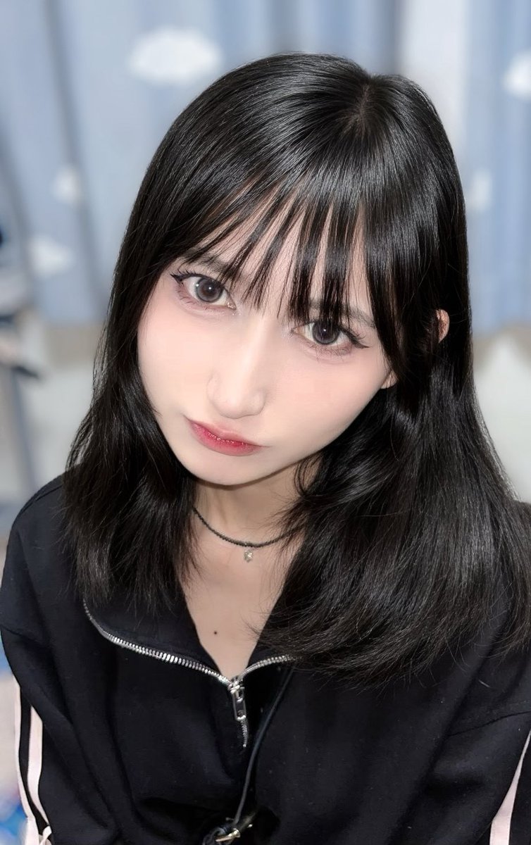 k__rm0707's tweet photo. お友達にメイクしてもらったときのだよ-  ̫ - https://t.co/lbrux4JbOq