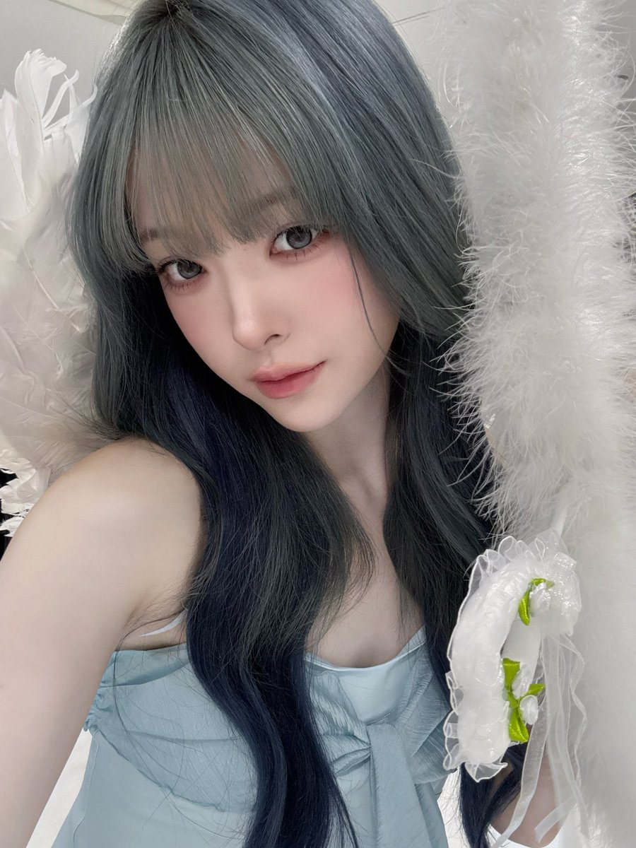 lil1la's tweet photo. 나이렇게행복해도되는걸까? https://t.co/iX6foSGDHn