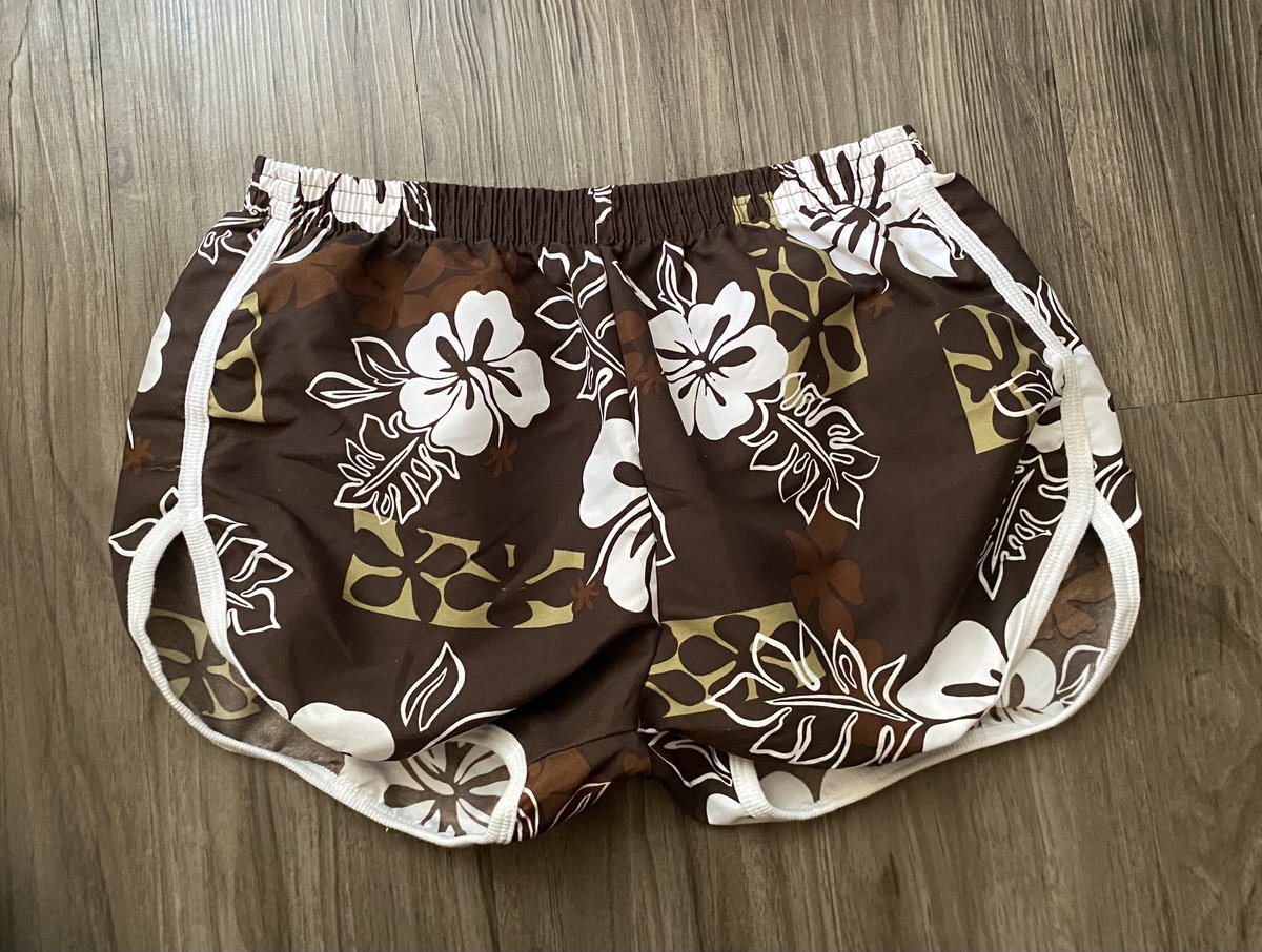 _luvnuna_'s tweet photo. กุงเกงขาสั้นน่ารักๆ🌺🤎เอวได้ถึง 34

🏷️: 50฿รส.

#ส่งต่อเสื้อผ้ามือสอง #ส่งต่อเสื้อผ้า #โล้ะตู้เสื้อผ้า #เสื้อผ้ามือสองสภาพดี #ส่งต่อเสื้อสายเดี่ยว #ส่งต่อบิกินี่ https://t.co/7urwdK2vEE