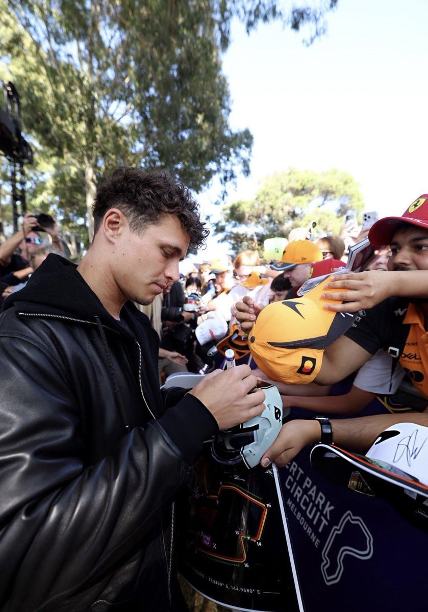 lando norris and his new grid son, arvid lindblad. 🫶