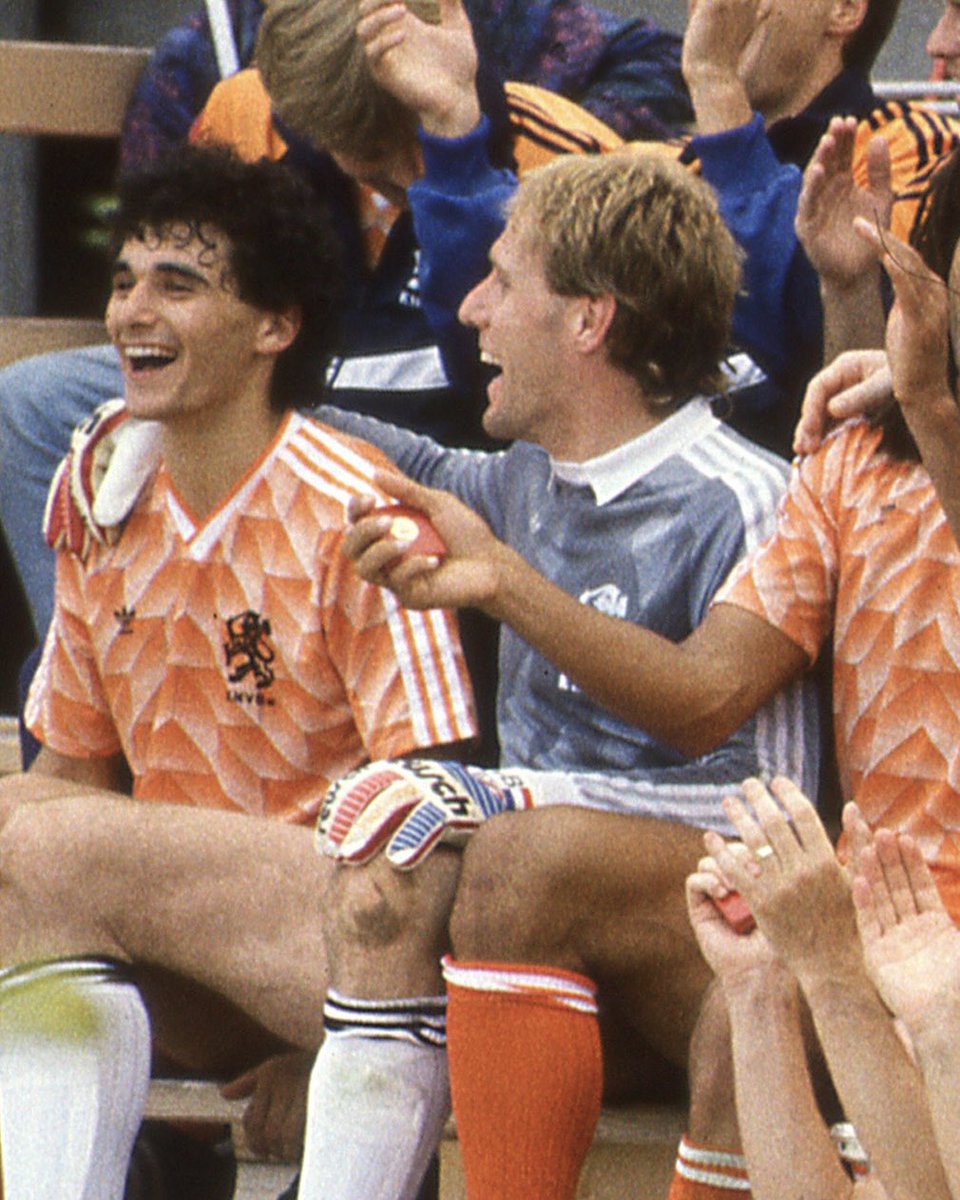 OnsOranje's tweet photo. It’s Gerald Vanenburg’s day! 🥳

#NothingLikeOranje #HBD https://t.co/5Hgfm3zV9M